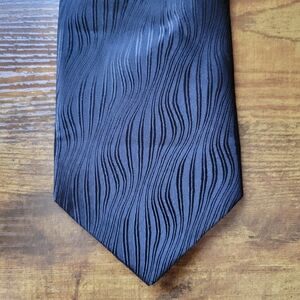 NWT Covington Tie 100% Silk Black Textured Pattern Men's Tie